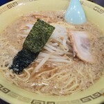 江川亭 - 中華麺800円(税込:以下同)細麺
            ◈大盛100円