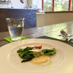 パスト エ カフェ 幸庵 - ●前菜2
      菜の花のソテー
      自家製マヨネーズ　タラゴン入