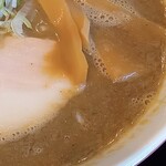 津軽煮干中華蕎麦 サムライブギー - 濁り煮干しソバ（アップ）