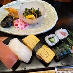 Chiyosushi - お寿司と小鉢