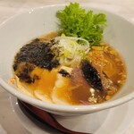 みなとや - 牛骨醤油ラーメン