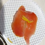 魚べい - 柚子のせ漬け鮪です１２０円です➰(o^∀^o)