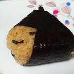 NewDays - 一風堂監修　白丸風チャーシューマヨおにぎり（230円）