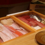 鮨 しみづ - この日のネタの一部