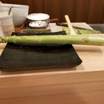 天白 - 太くて立派なアスパラさん