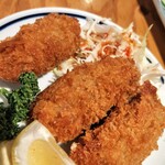 魚屋スタンドふじ子 - カキフライ