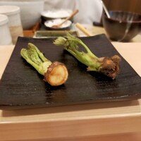 天白 - たらの芽とうどの芽