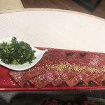 Yakiniku horumon bonapethi - ぼなぺてぃカルビ1,180 サシもあり、タレとライスで至福。