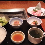 焼肉 叙々苑  燦々亭 - 切り落としカルビランチ