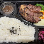 ステーキ宮 - 自家製ハンバーグ120g &ひとくち鉄板ステーキ80g弁当1730円。