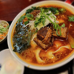 Chabon Tafukurou - 牛肉角煮刀削麺(汁あり)
