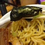 煮干し中華そば 一剣 - 海苔巻き旨い！