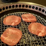 炭火焼肉 なかむら  香川町本店 - じゅう〜