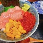 海鮮丼専門店 木津 魚市食堂 - 