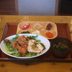 農家レストラン いぶき - 発酵ミックスサラダ 塩麹油淋鶏ソース