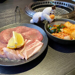 炭火焼肉 なかむら  香川町本店 - 塩焼き盛り合わせとキムチ！