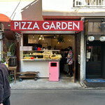 PIZZA GARDEN - 外観！