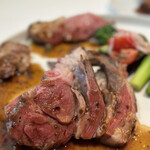 メイ - 仔羊のロースト。
      