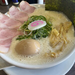 鶏そば啜る - 鶏そば全部のせ大盛り