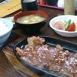 ひかり食堂 - サーロインビーフステーキ定食