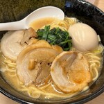 らーめん 八か - 特製豚骨ラーメンの醤油