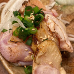Butaichirou - 赤鶏のたたき
