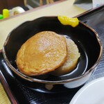 串カツ えびす - おでんの大根　平天