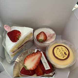 トップス strawberry STRAWBERRY-FIELDS｜ストロベリーフィールズのトップス通販