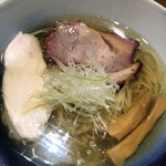 ramen case-K - 連れは塩．麺がまた違うのが面白い