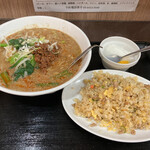 味膳 麺飯坊 - 坦々麺・半チャーハンセット