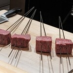 伊勢 福多亭 - ランプとイチボ2本ずつ、1人100ｇ