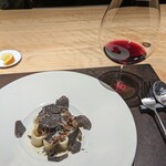 伊勢 福多亭 - 伊勢肉のラグーソースパスタ、イタリアントリュフの香り、アルゼンチンのマルベックと共に