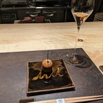 伊勢 福多亭 - 食前の一皿、フィレ肉のハンバーガー