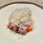 グルマンディーズ - 三田牛のカルパッチョ トマト 柿