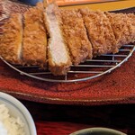 Katsuhana - かつ波プレミアムロースかつ定食¥1628