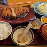 Katsuhana - かつ波プレミアムロースかつ定食¥1628