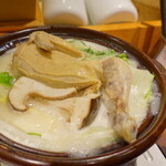 Yuzawa Kamakura - 鶏白湯鍋　半羽　1,580円