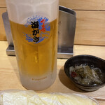 Hakodate Marukan Gyogyoubu Umigaki - 生ビールとお通しの松前漬け