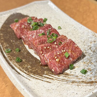 ホルモン焼肉 富や 栄店 - 