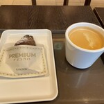 Sammaruku Kafe - ホットコーヒーはレギュラー