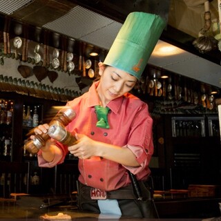 山本亜矢氏（ヤマモトアヤ）─進化を続ける希代の女性シェフ