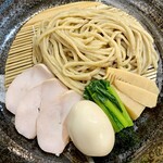 さるたひこ - 麺と具材