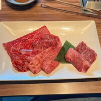 焼肉うしごろ 新宿三丁目店 - 