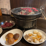 Horumon Yakiniku Meiraku - 