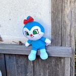 うどん本陣 山田家 - 敷地内駐車場の傍らにぬいぐるみ！？