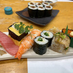 玄海鮨 - 真ん中が、ワタシの大好物であるネギ巻きです♡(ネギ、マヨ、一味)