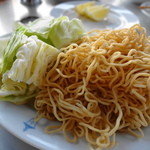 山手十番館 - 2013年7月　〆は焼きそば（1人前300円）