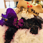 サカノウエカフェ - ブリュレされたメレンゲも美味しいよ！