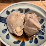 橙 - もも肉(左)・スネ肉(右)