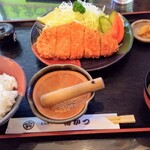 とんかつの店梅かつ - 